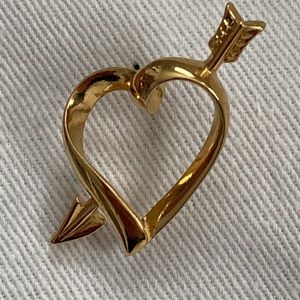 Vintage Avon Heart Pin